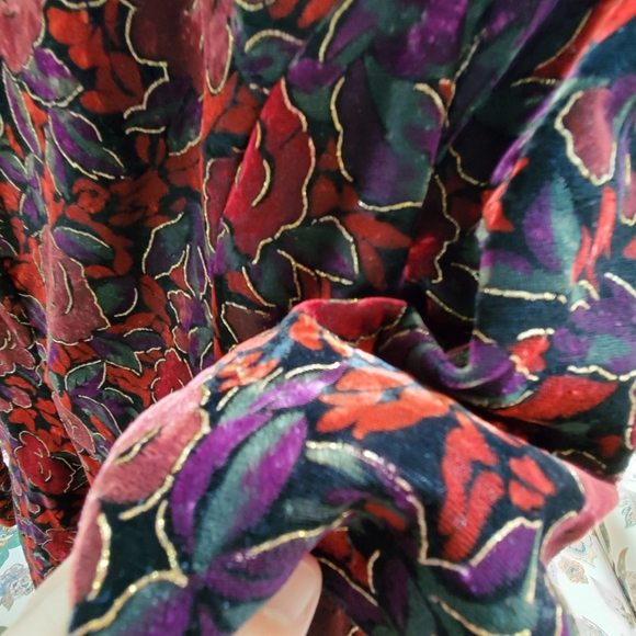 Skater Dress with Velvet Rose detail - Picture 3 of 4